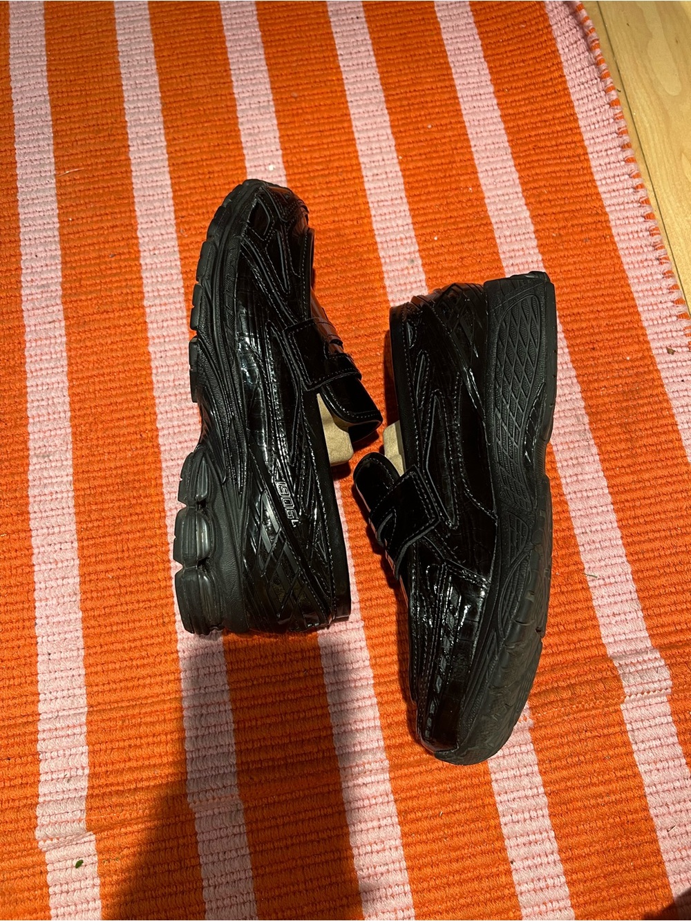 The New Balance 1906L Black Croc - Picture 6 of 9